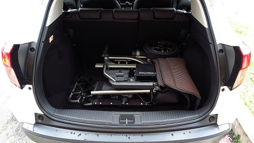 現品限り　中古　電動と介助切替できる車いす　アルミ構造でリクライニング型Diverse